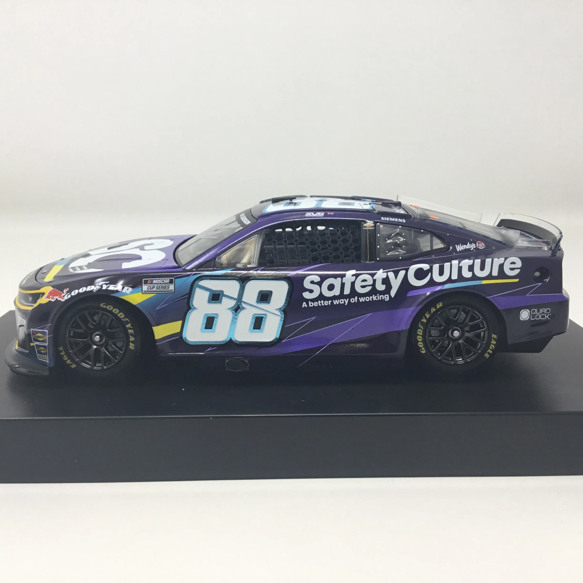 Shane Van Gisbergen 2025 Safety Culture Autographed 1:24 Diecast - Image 2