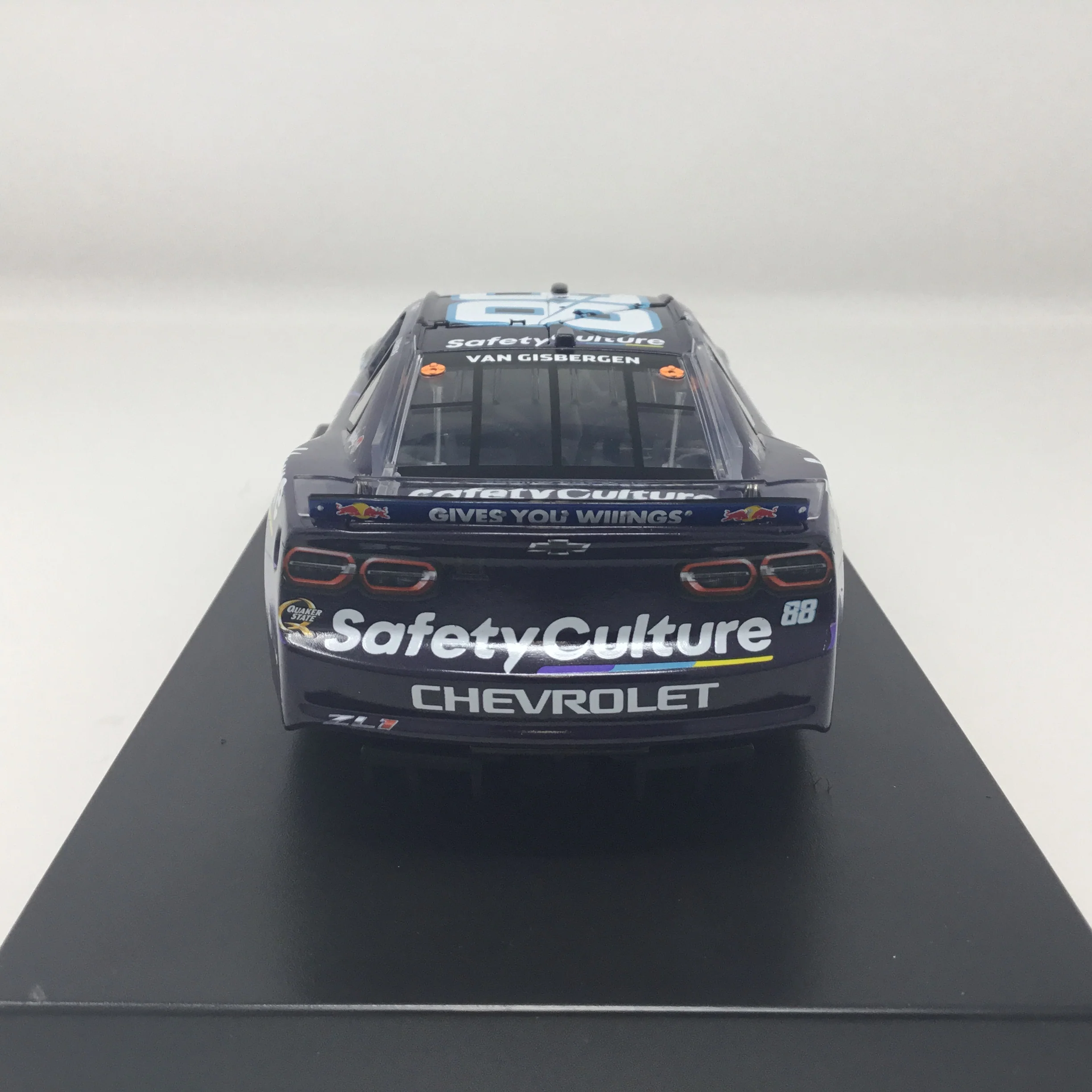 Shane Van Gisbergen 2025 Safety Culture Elite 1:24 Diecast - Image 5