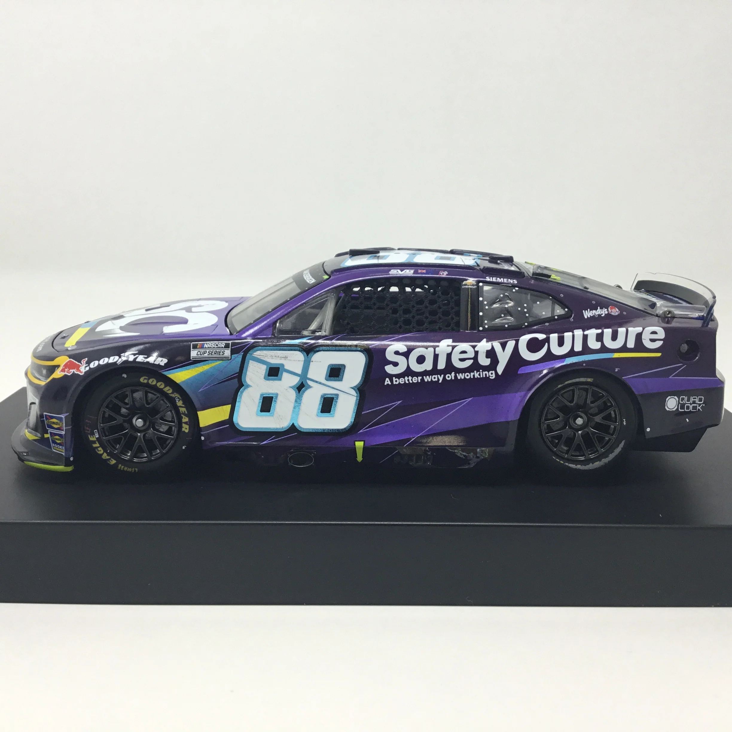 Shane Van Gisbergen 2025 Safety Culture Mexico City Race Win Elite 1:24 Diecast - Image 2