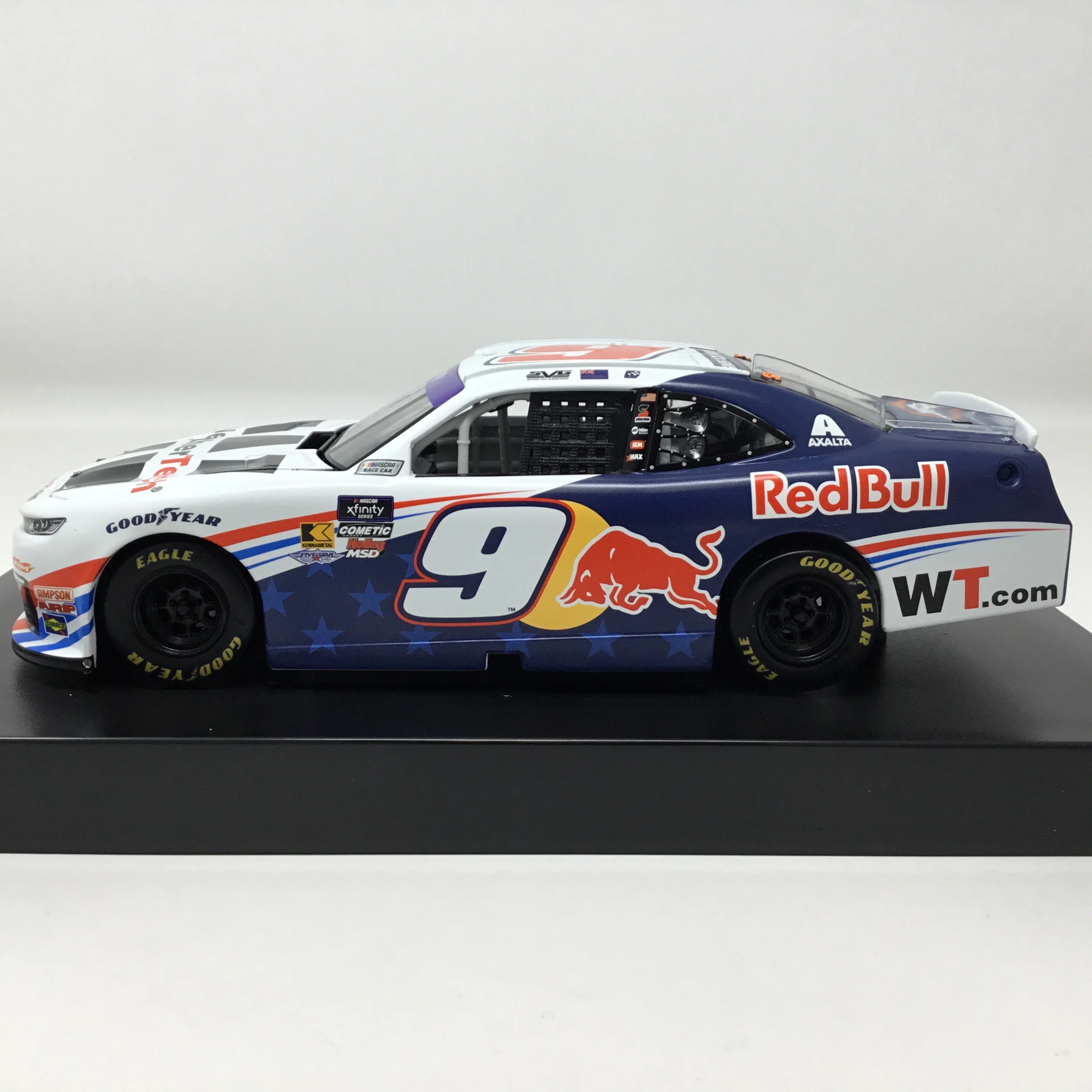 Shane Van Gisbergen 2025 Weathertech / Red Bull 1:24 Diecast - Image 2