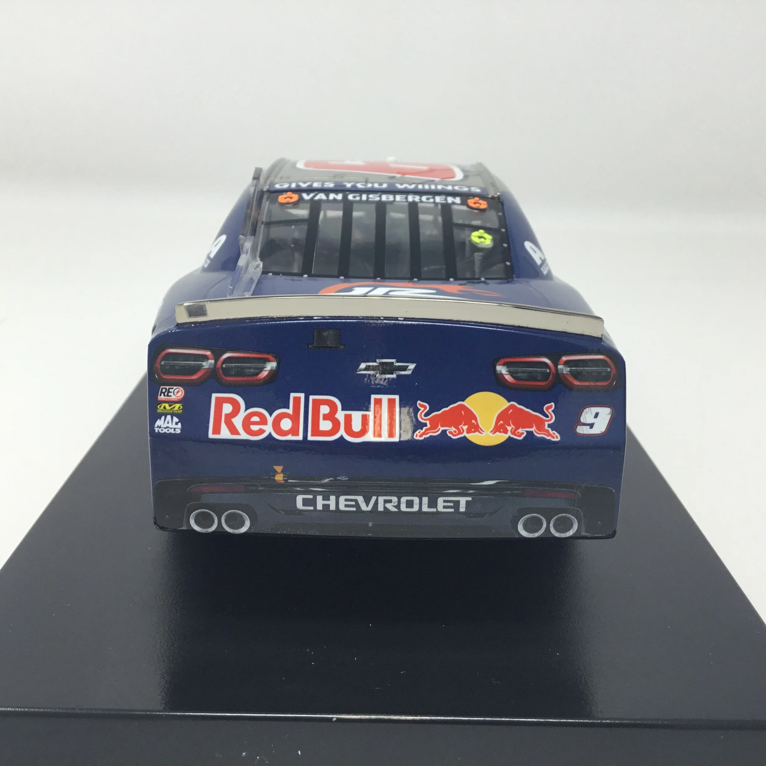 Shane Van Gisbergen 2025 Weathertech / Red Bull Chicago Race Win Color Chrome 1:24 Diecast - Image 5