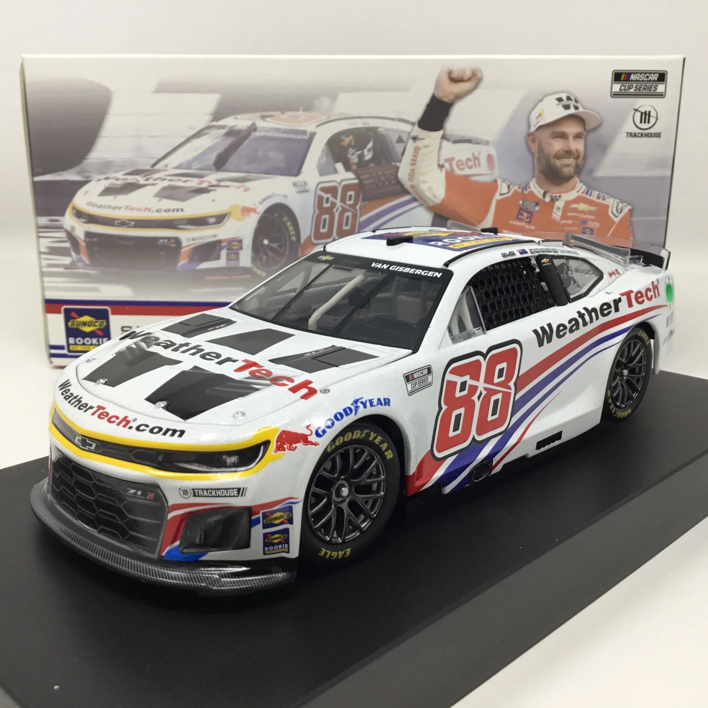 Shane Van Gisbergen 2025 Weathertech Rookie Of The Year Galaxy Color Foil Number 1:24 Diecast