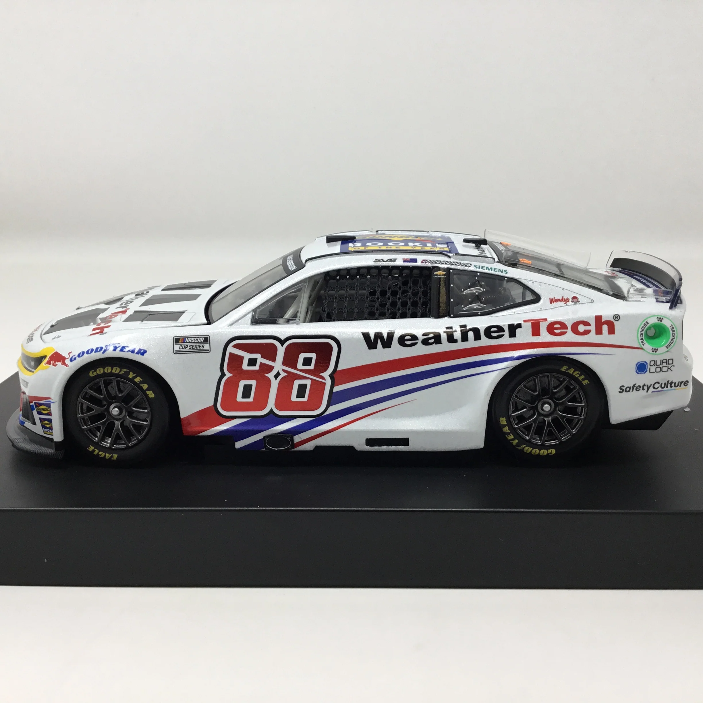 Shane Van Gisbergen 2025 Weathertech Rookie Of The Year Galaxy Color Foil Number 1:24 Diecast - Image 2