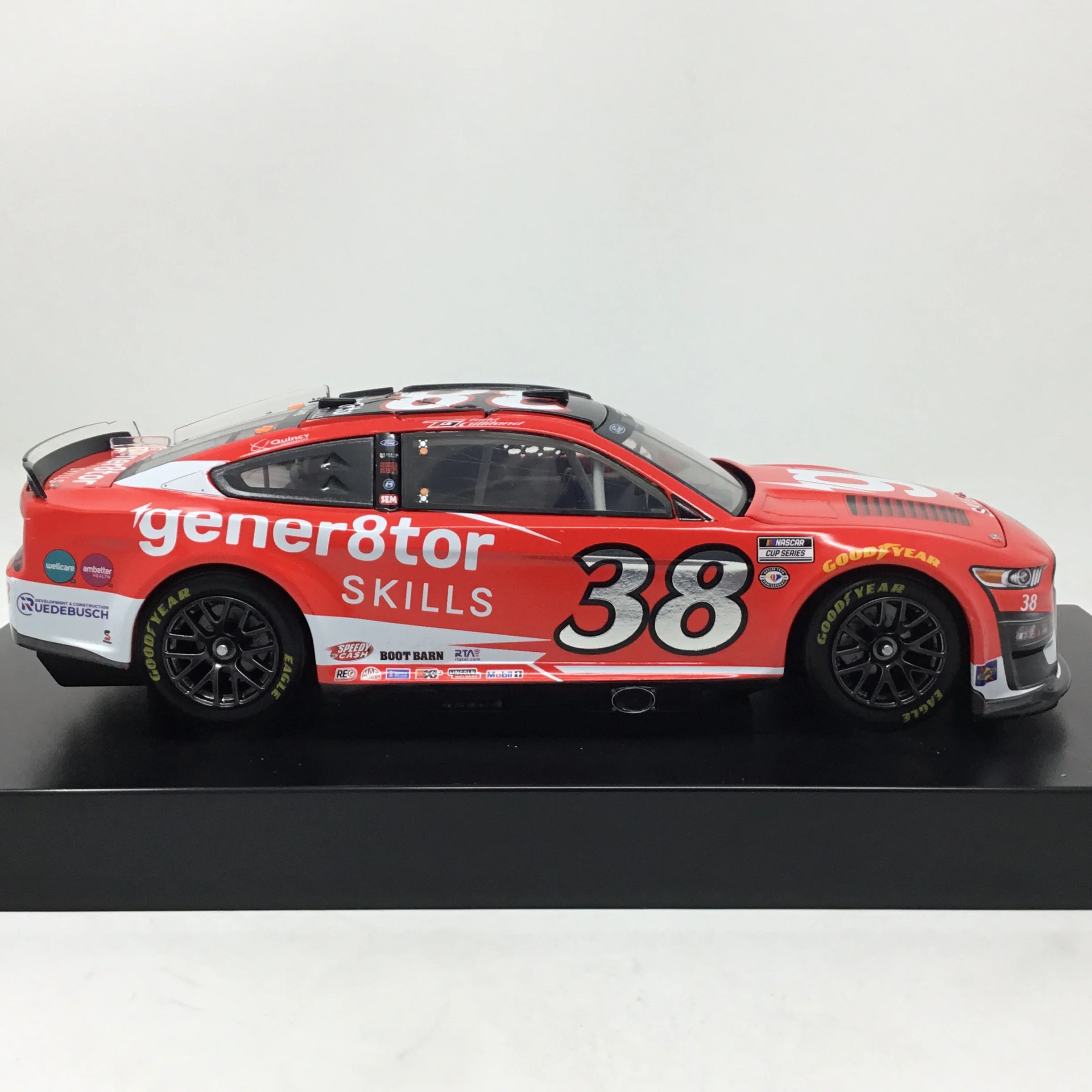 Todd Gilliland 2023 Gener8tor Foil Number 1:24 Diecast - Image 4