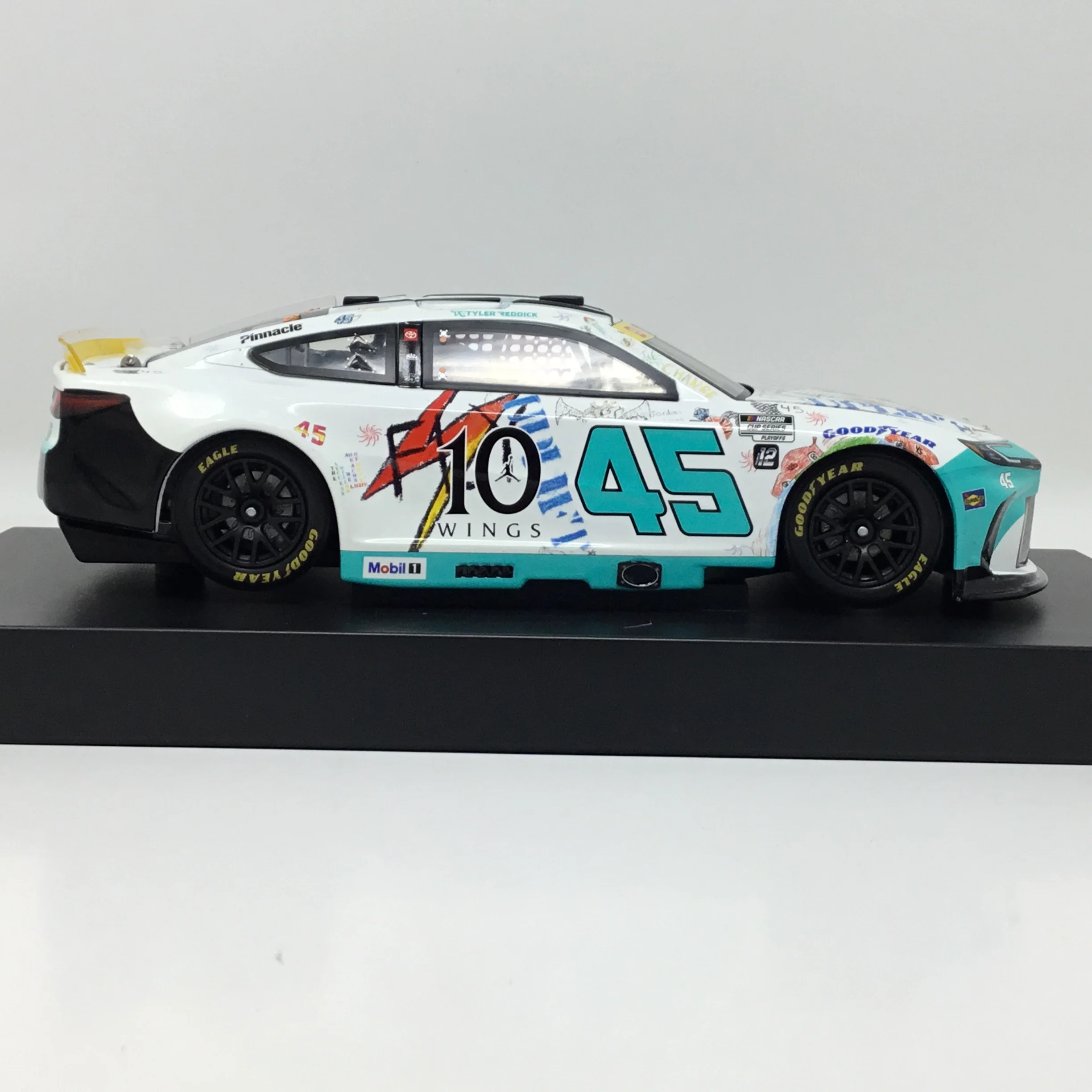 Tyler Reddick 2025 Jordan Brand Charlotte 1:24 Elite Diecast - Image 4