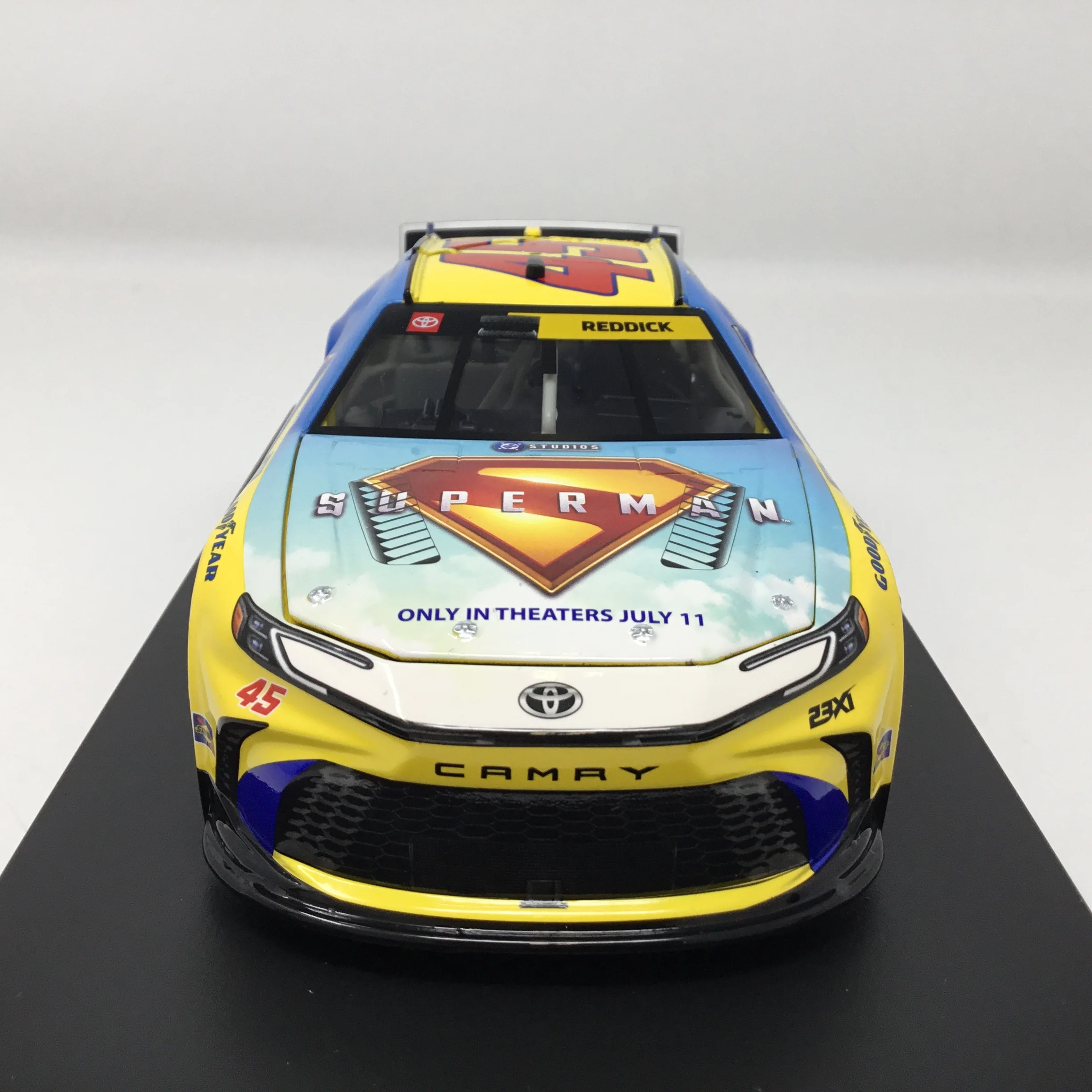 Tyler Reddick 2026 Upper Deck / Superman Elite 1:24 Diecast - Image 3