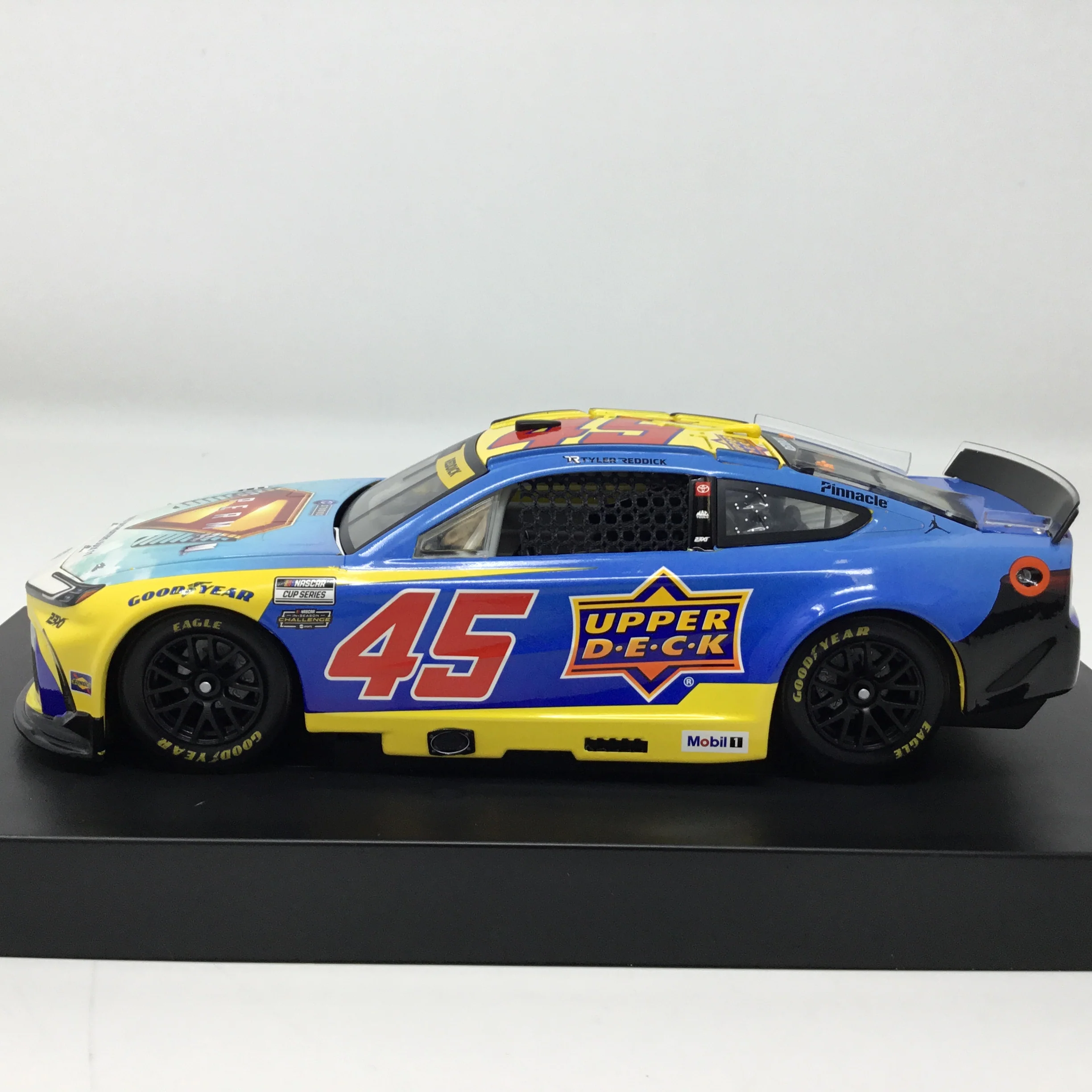Tyler Reddick 2026 Upper Deck / Superman 1:24 Diecast - Image 2