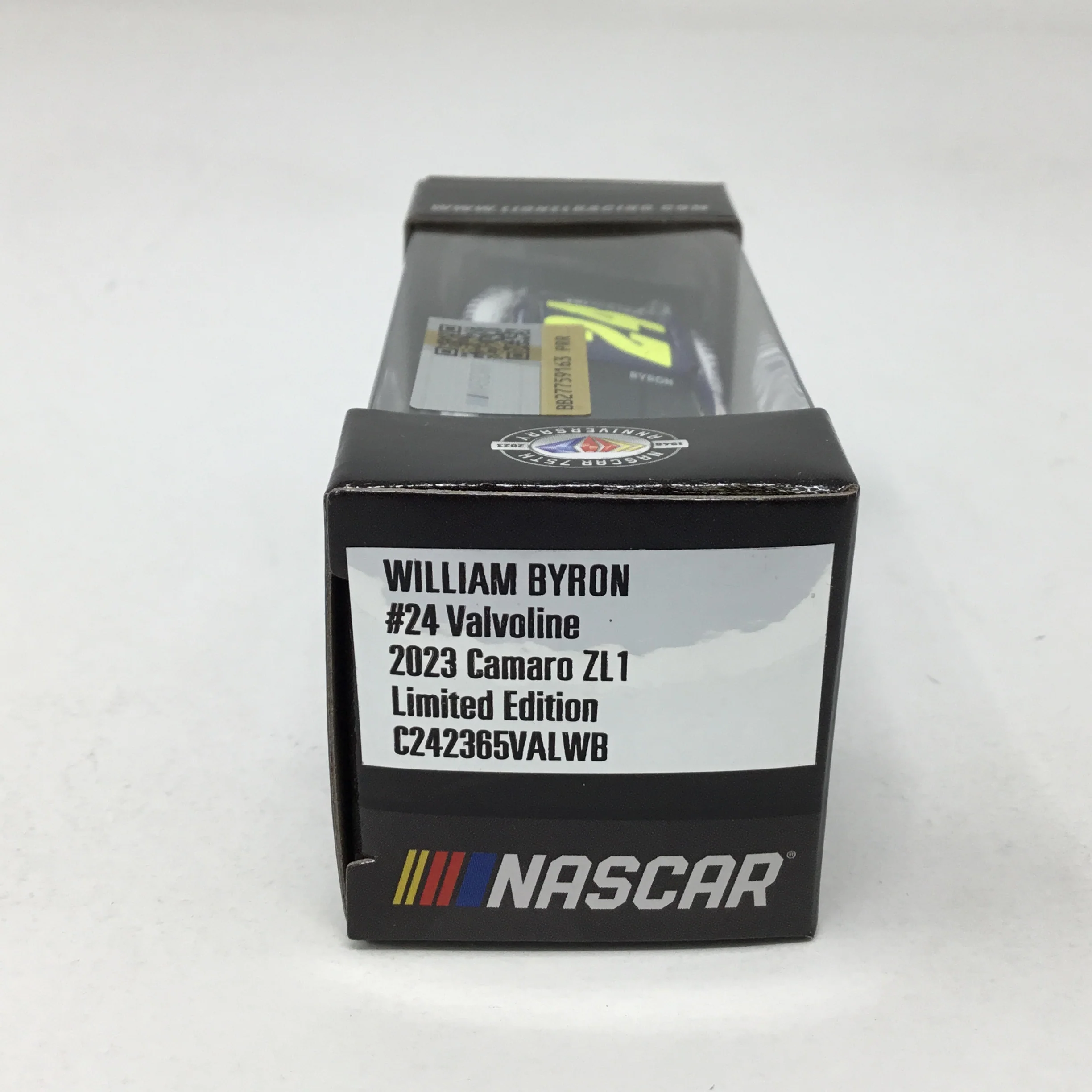 William Byron 2023 Valvoline 1:64 Diecast - Image 2