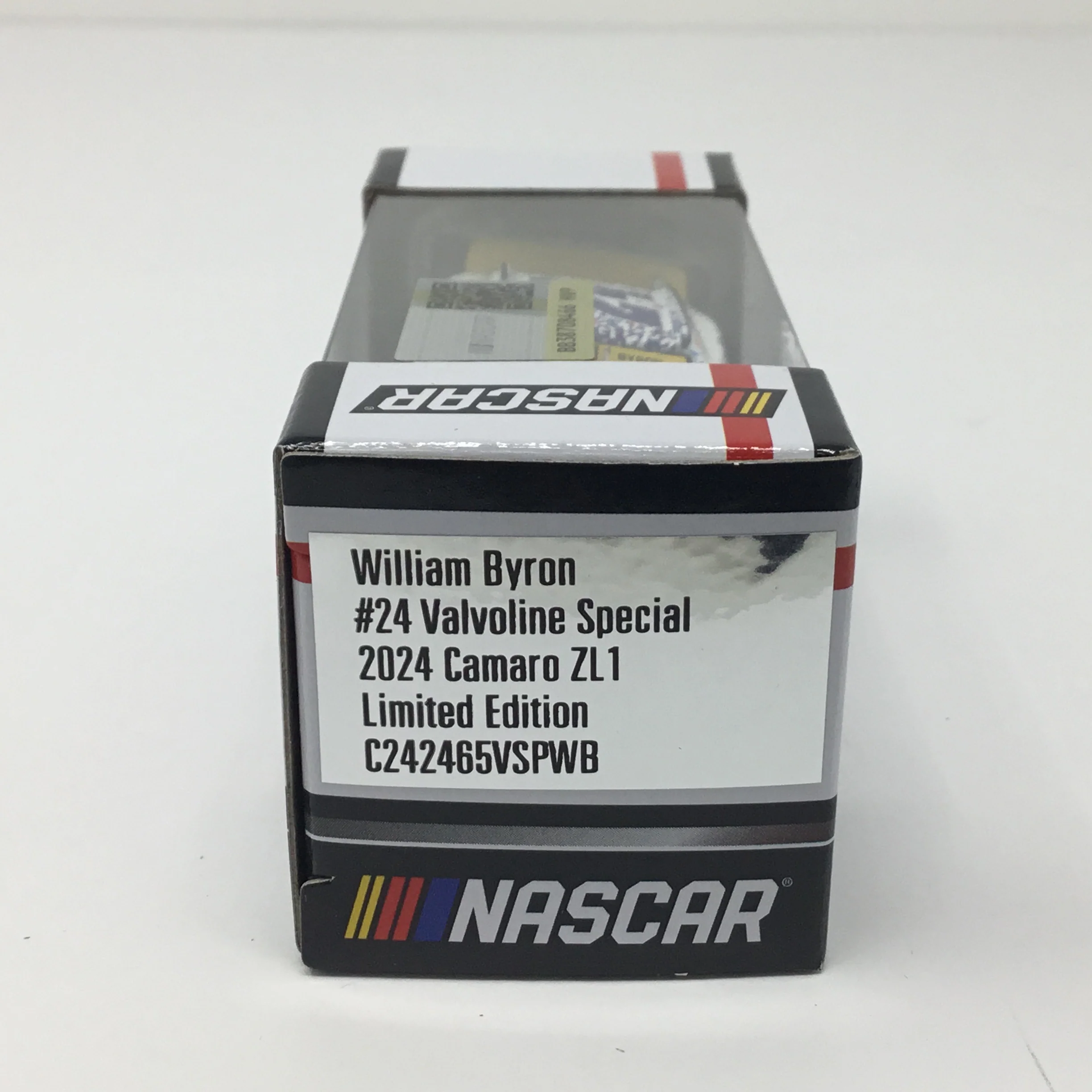 William Byron 2024 Valvoline Roval Special 1:64 Diecast - Image 2