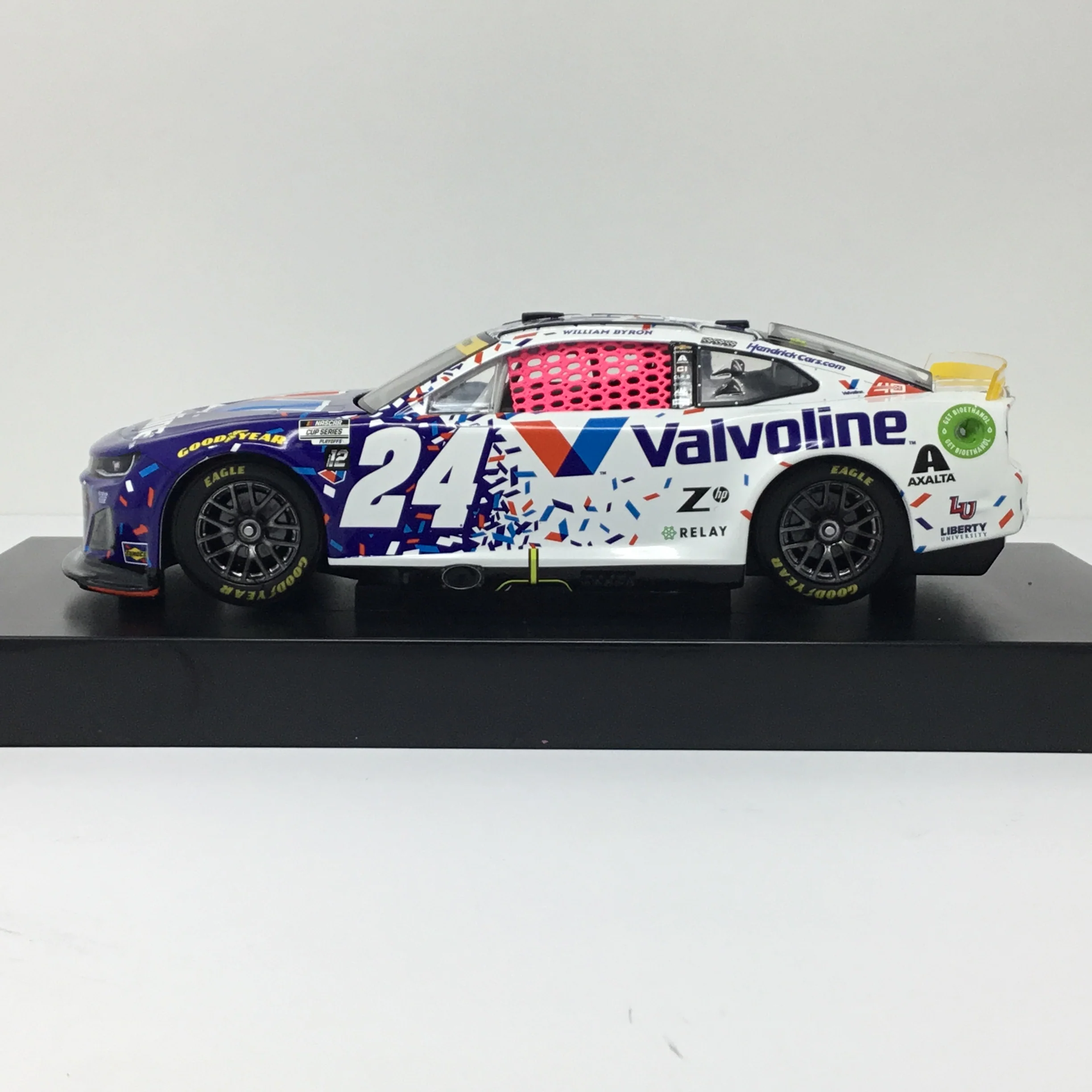 William Byron 2024 Valvoline Roval Special 1:24 Diecast - Image 2