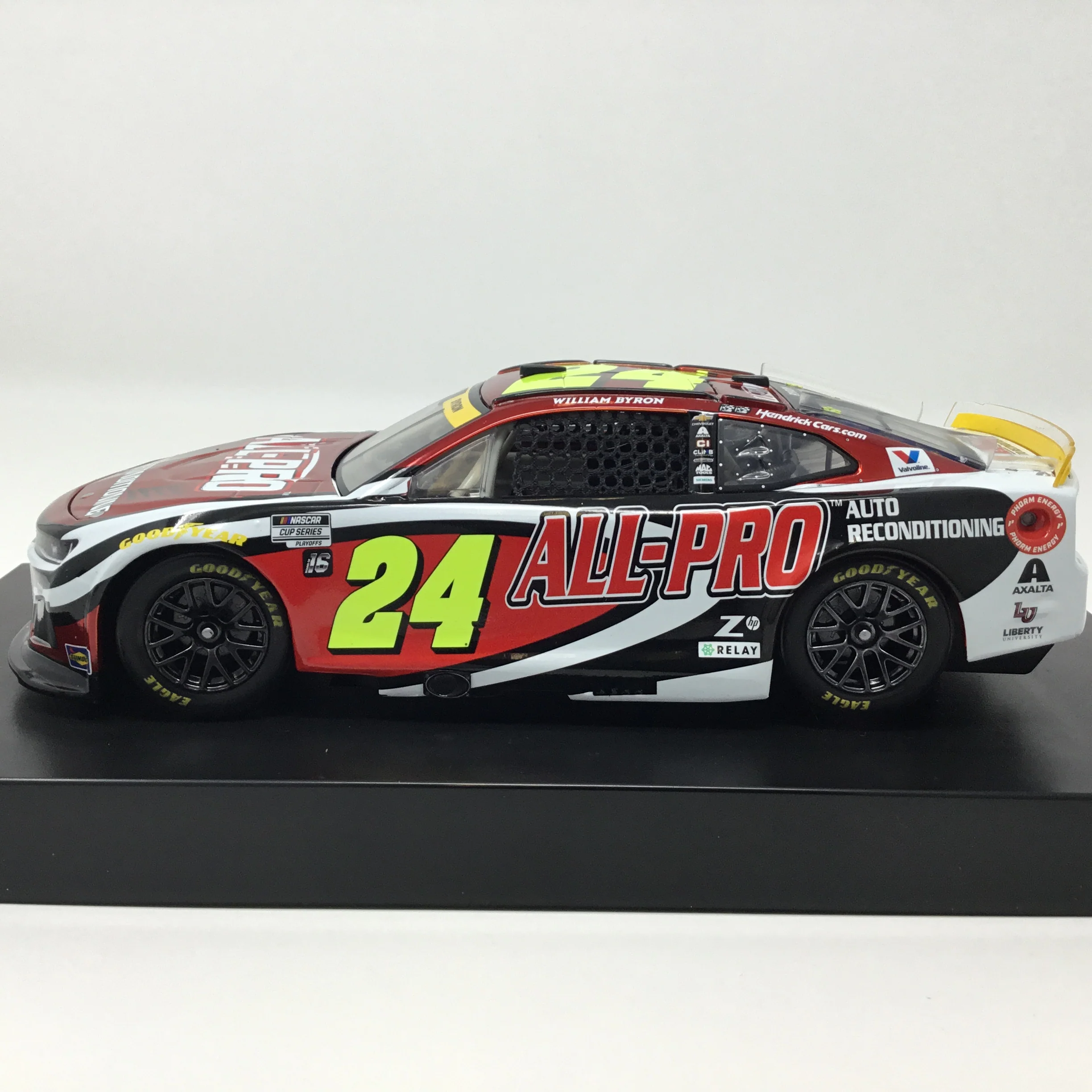 William Byron 2025 All-Pro Color Chrome 1:24 Diecast - Image 2