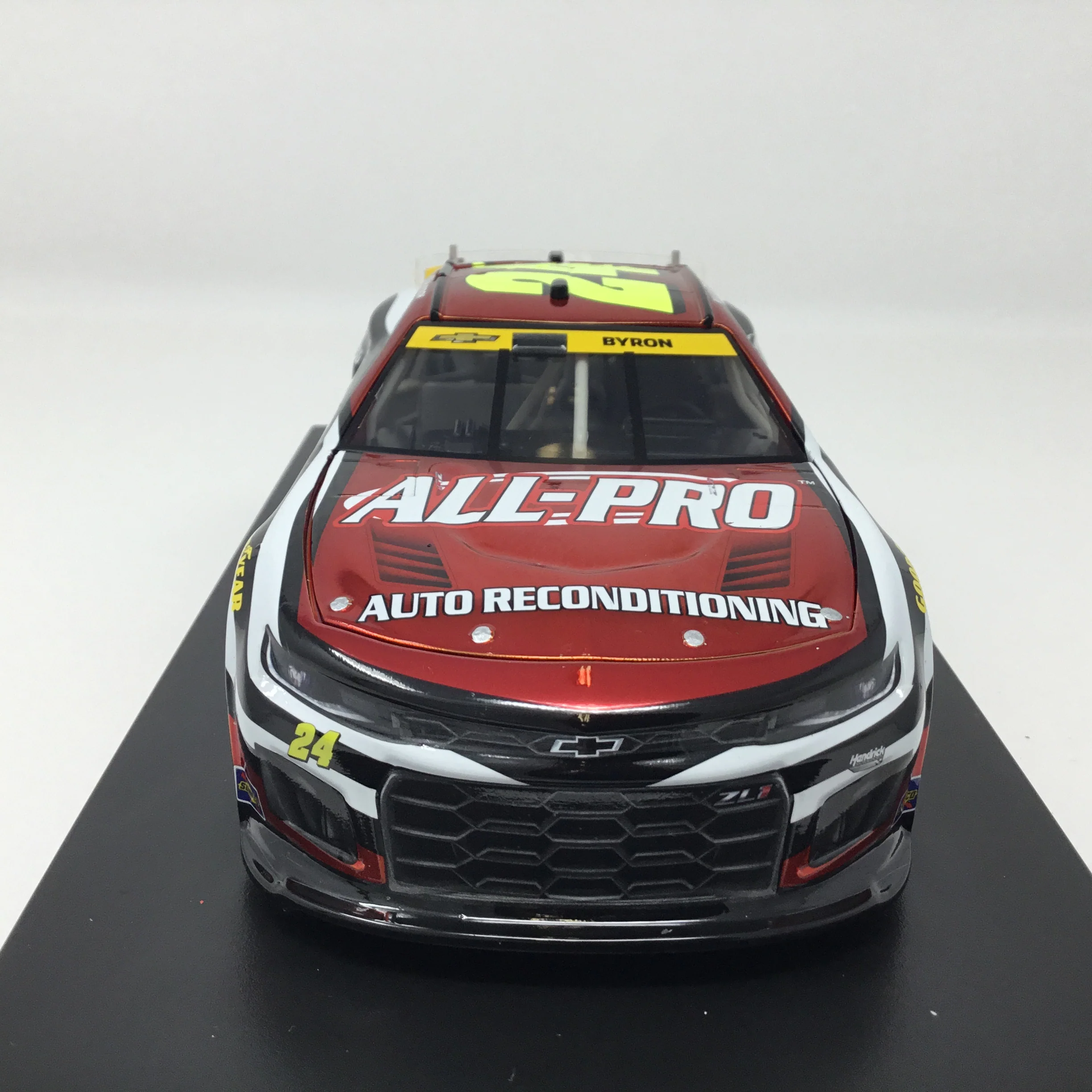 William Byron 2025 All-Pro Color Chrome 1:24 Diecast - Image 3