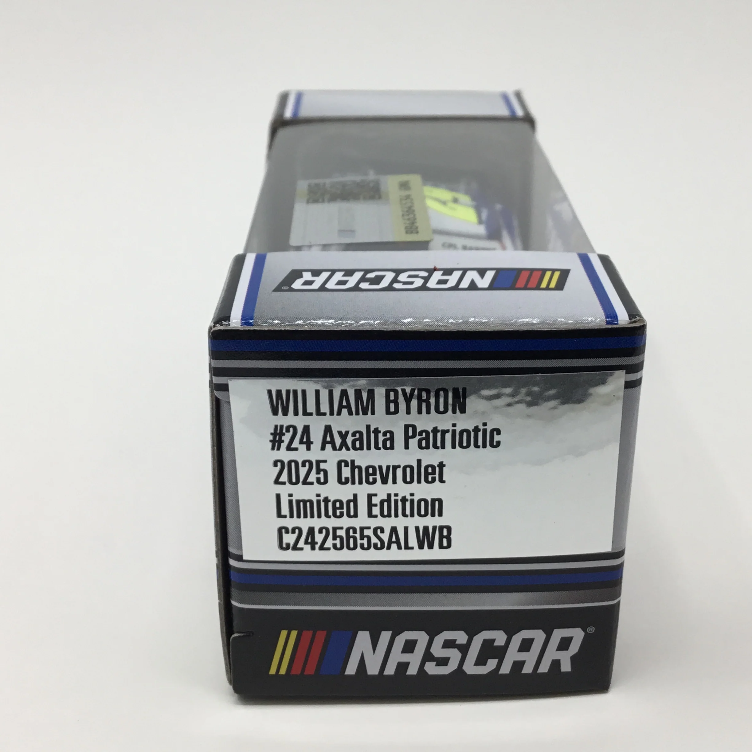 William Byron 2025 Axalta Patriotic 1:64 Diecast - Image 2