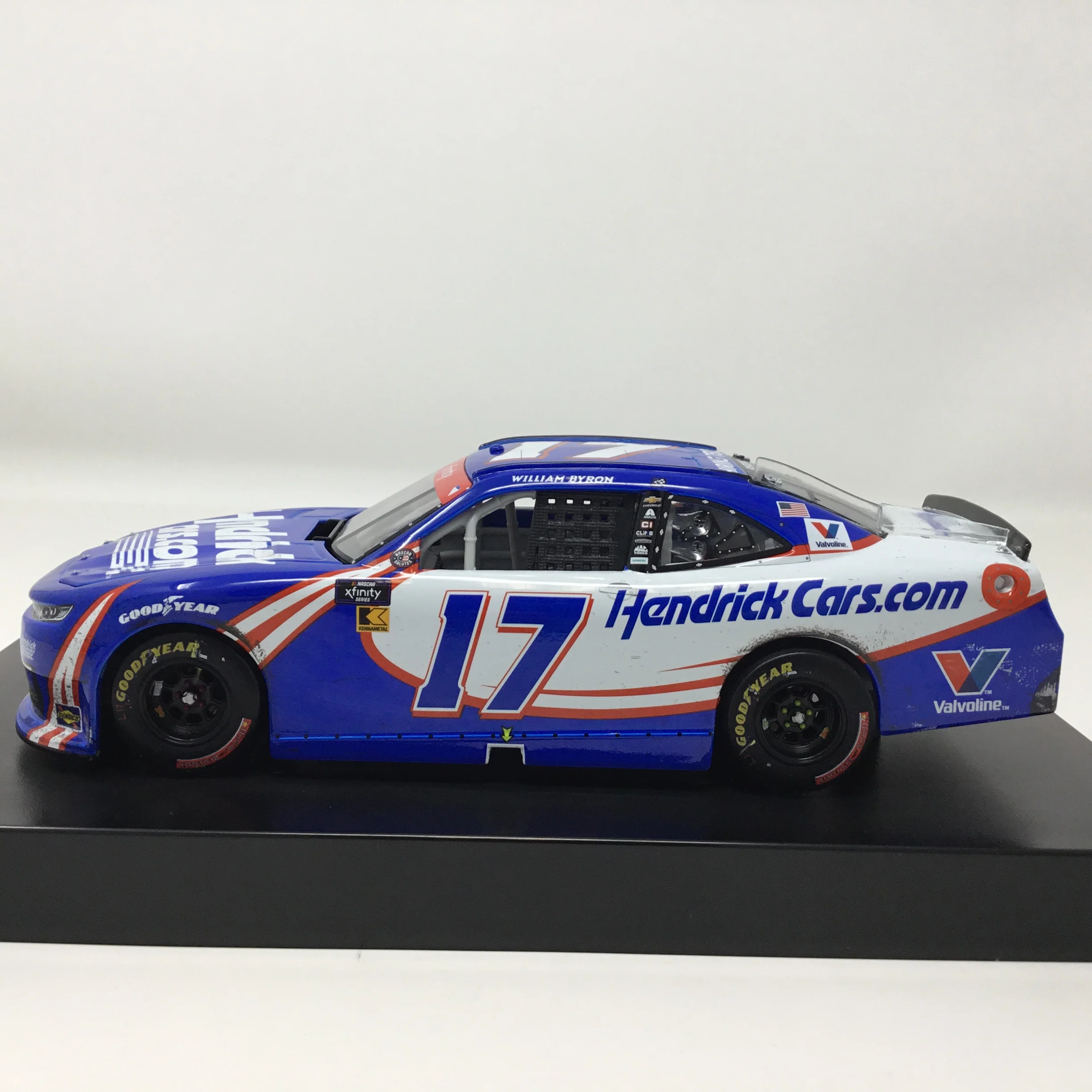 William Byron 2025 Hendrickcars.com Charlotte Race Win 1:24 Diecast - Image 5